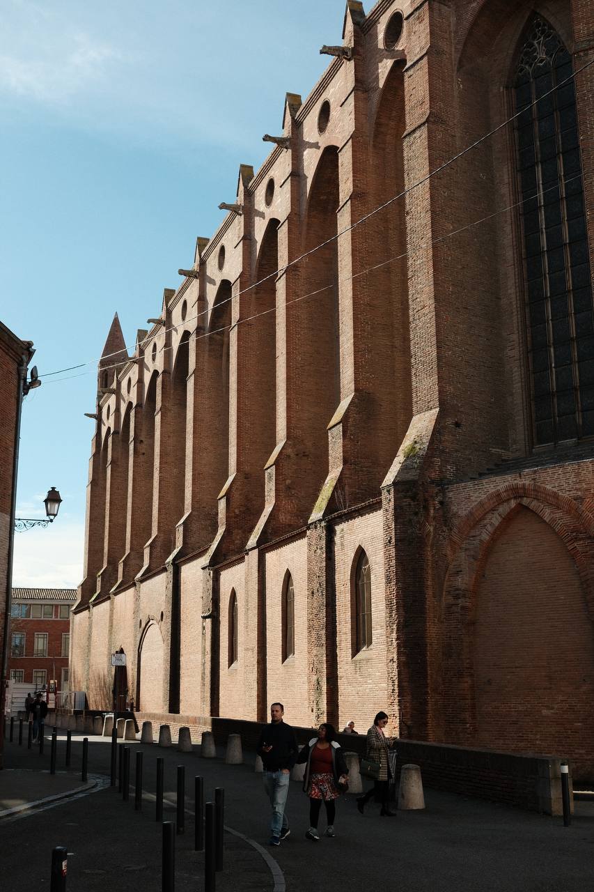 Toulouse, France #cinematiclife #cartravel