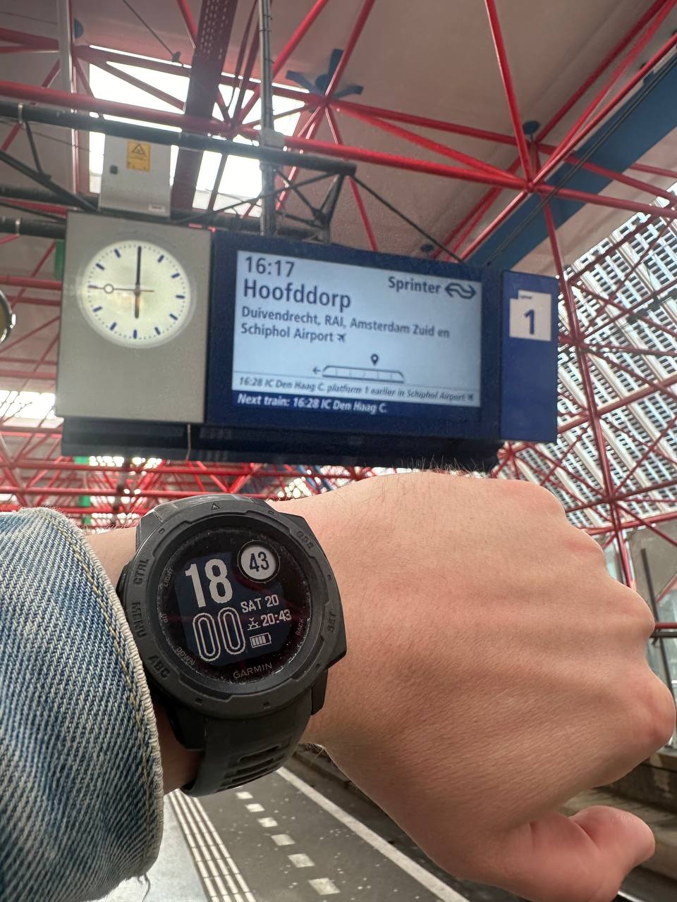 Trains in the Netherlands are 🤯 #cinematiclife