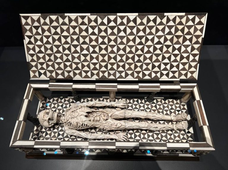 Memento Mori in the form of a coffin attributed to Chicart Bailly ivor…