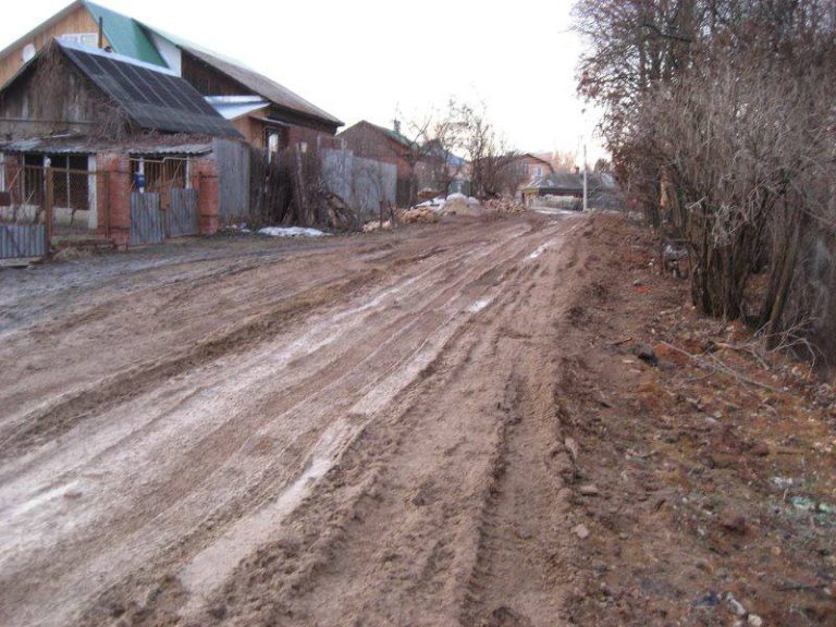 In this image, you can observe a street I used to reach my home and sc…
