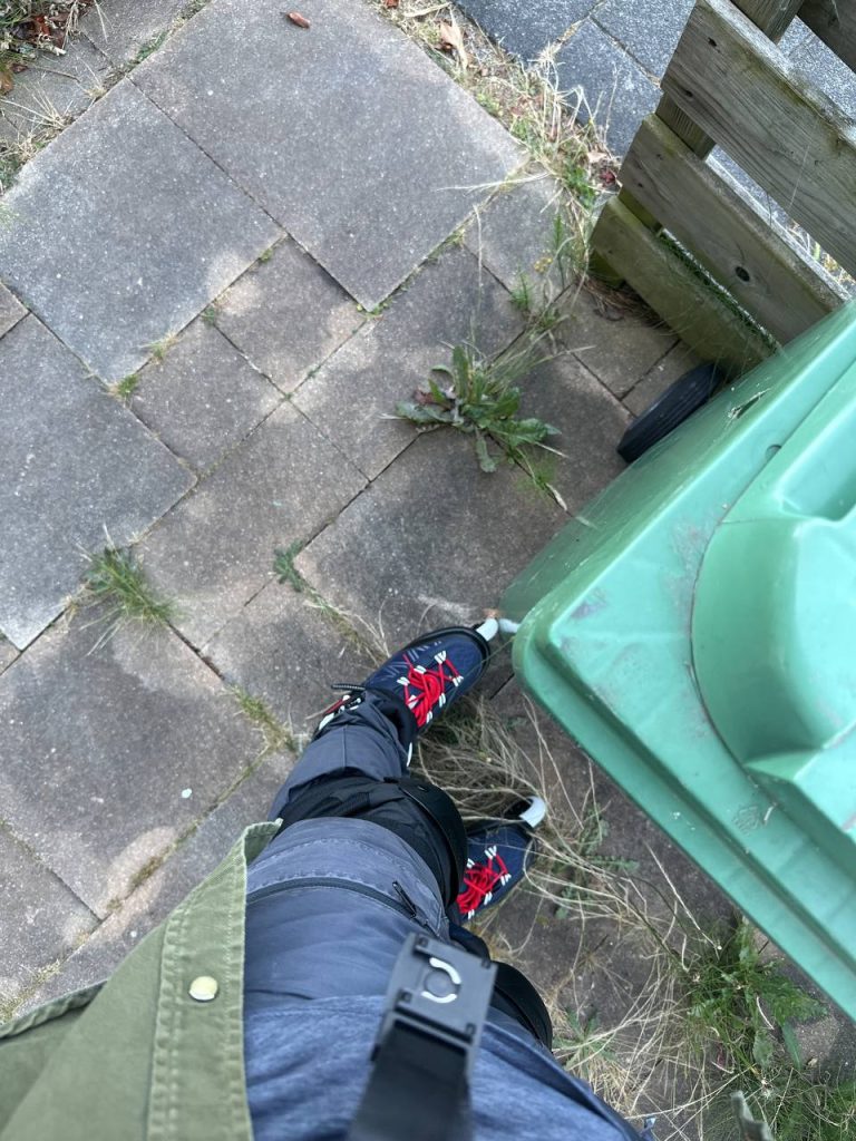 A rollerblading journey, or how I rode for an hour to my neighbors, on…