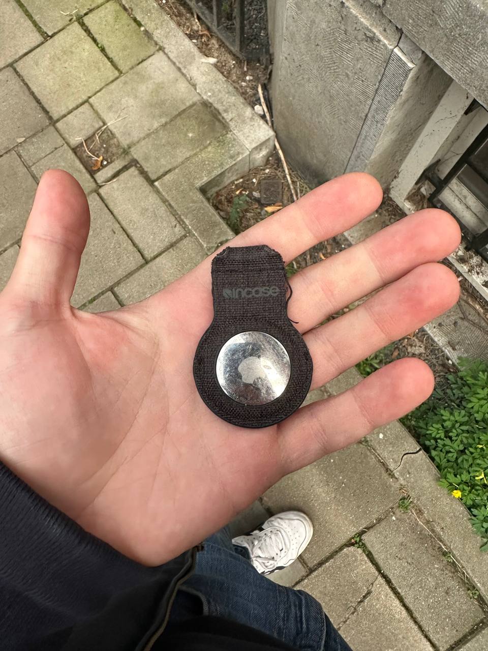 The tag was found, but the keys are missing.